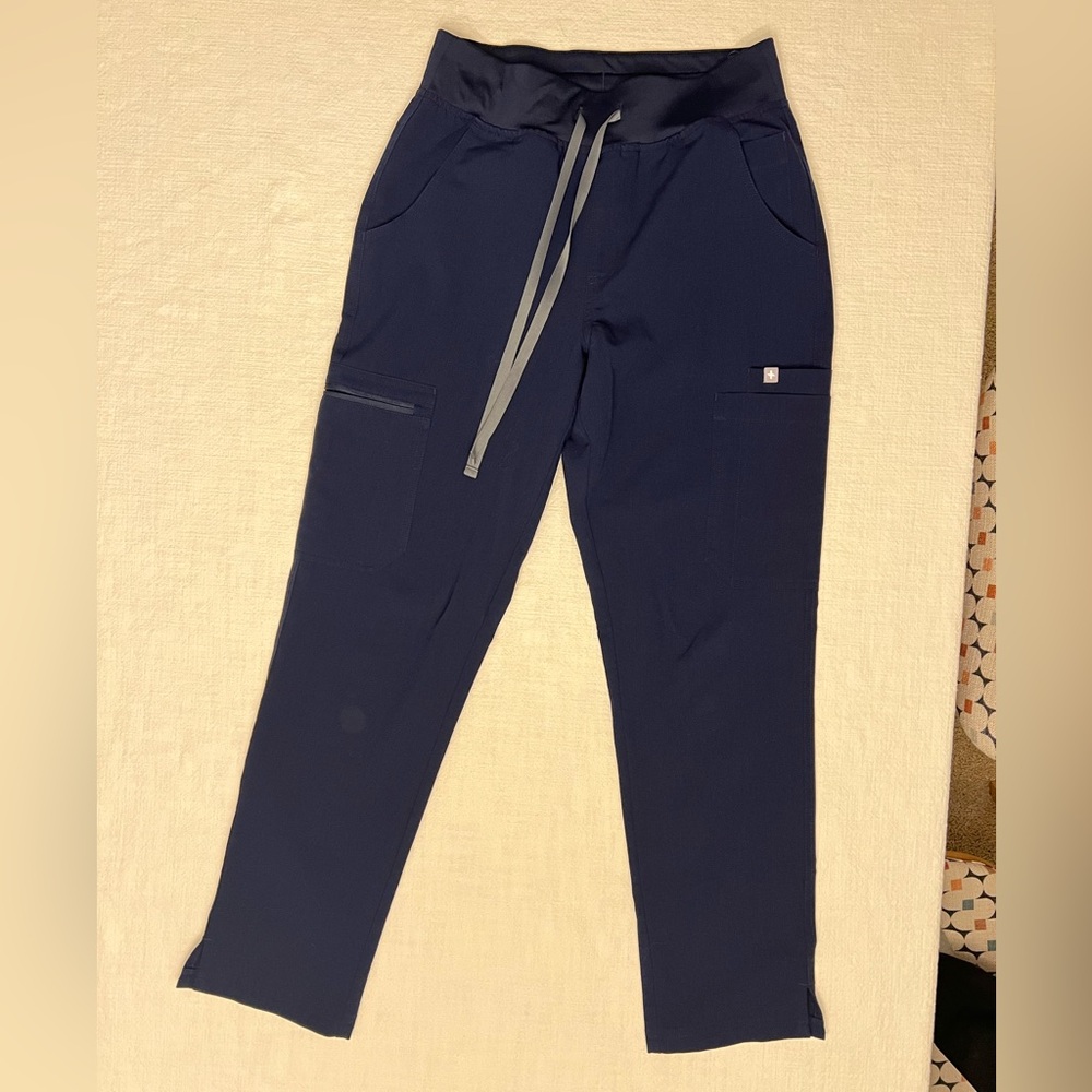 Figs Women’s High-waisted Yola Skinny Scrub Pants